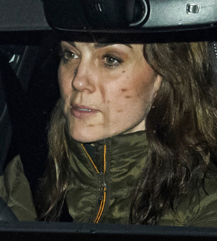 Kate arriving at Kensington Palace this evening 