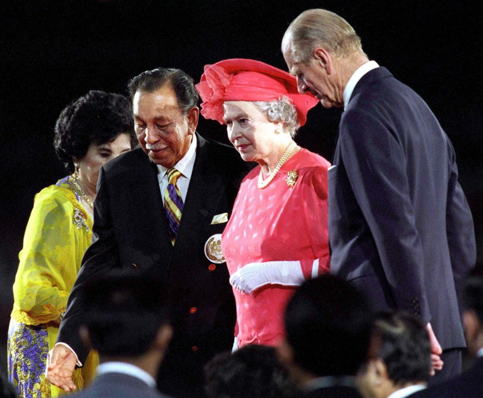 In the end the Queen was advised to wear the hat back to front 