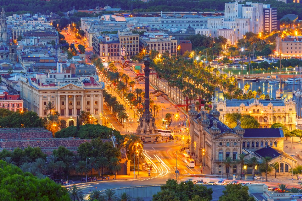  The city of Barcelona is gorgeous at night