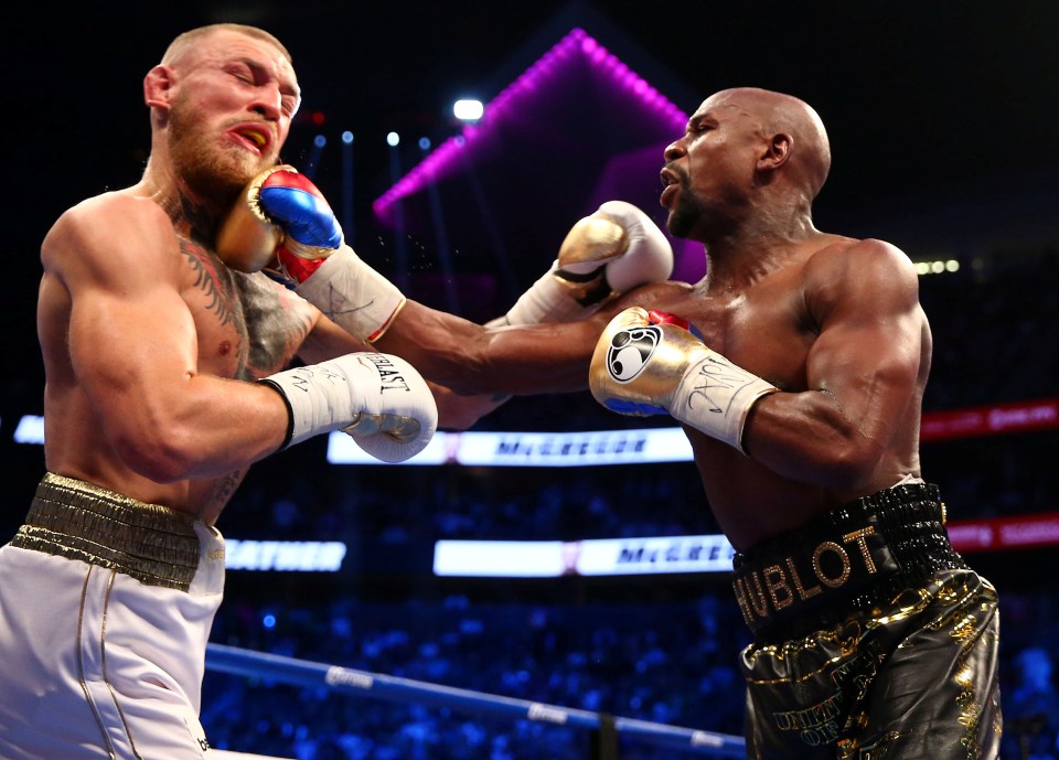  Mayweather beat McGregor in a 2017 crossover bout