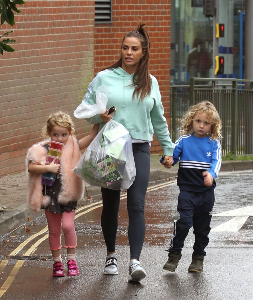  Katie Price was delighted to be reunited with her two youngest children this week