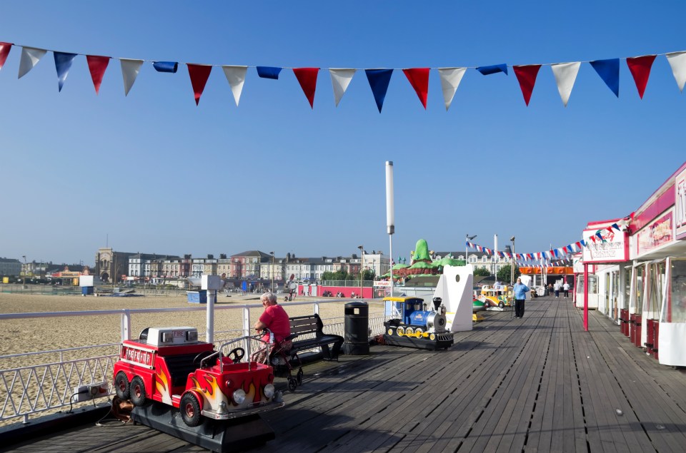 The seaside is sprinkled with end-of-the-pier-style amusement arcades and fun-fair rides