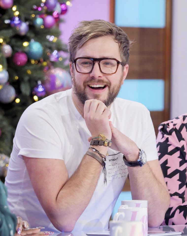  Iain Stirling will be narrating Love Island once again