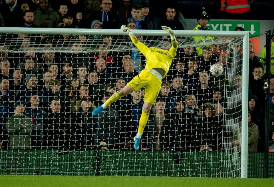  Pickford was beaten by Curtis Jones' effort on Sunday