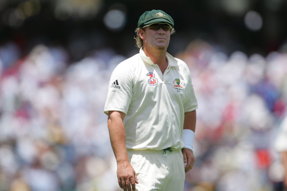  Shane Warne put his famous baggy green cap up for grabs in a tremendous gesture to help raise funds for Australian wildfire victims