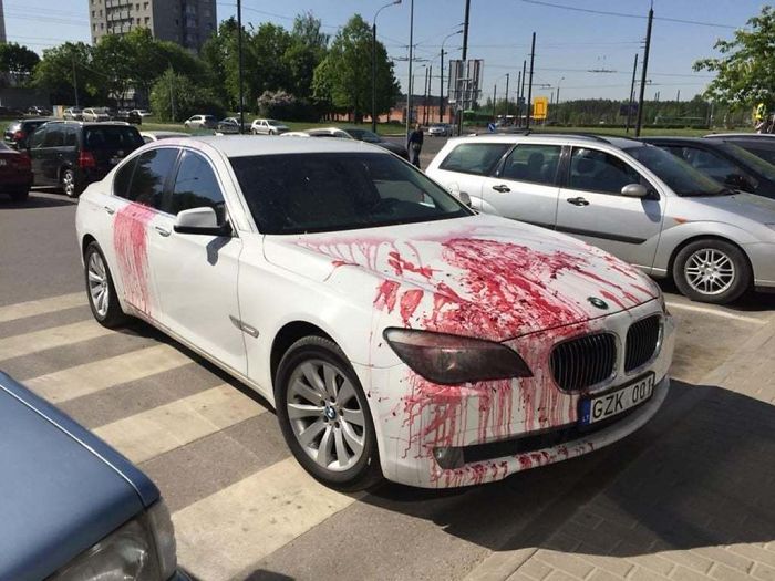  This driver was in for a bit of a surprise on returning to their car - one half of the vehicle parked across a disabled spot and the other half across the walkway- as an angry passer-by smeared a jar of jam across it