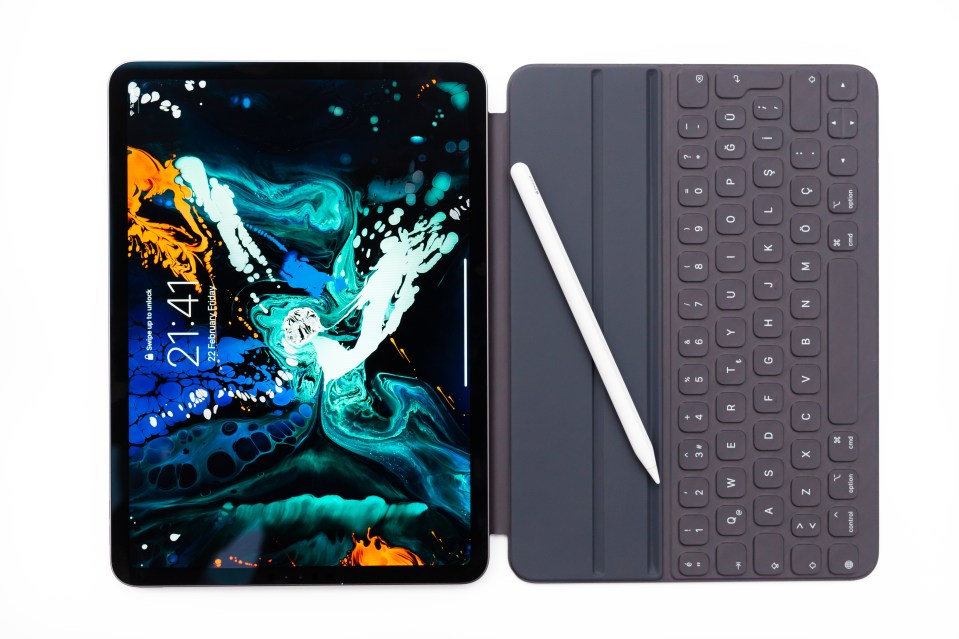  Apple's iPad Pro is thought by many to be the best tablet in the world right now – but it lacks 5G connectivity