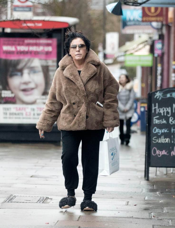  Jessie was snapped wearing her slippers in the street two weeks ago after breaking up with her boyfriend