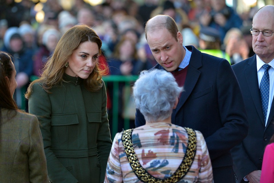  Kate and William stop to speak to Bradford officials