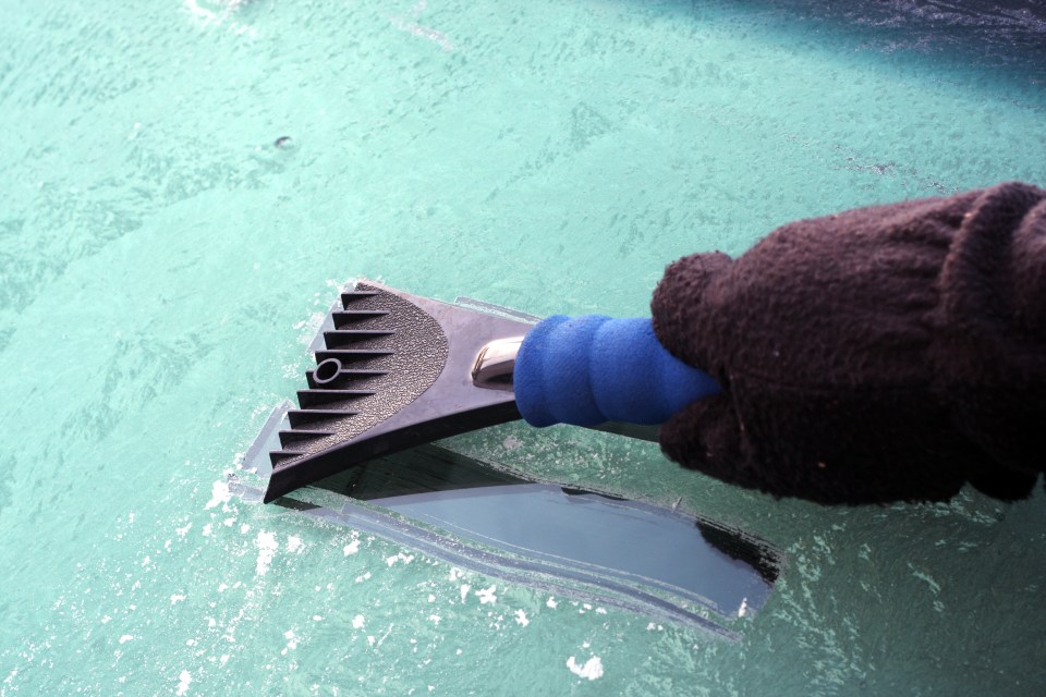  More than a third of drivers admit to driving off with their windscreen covered in ice