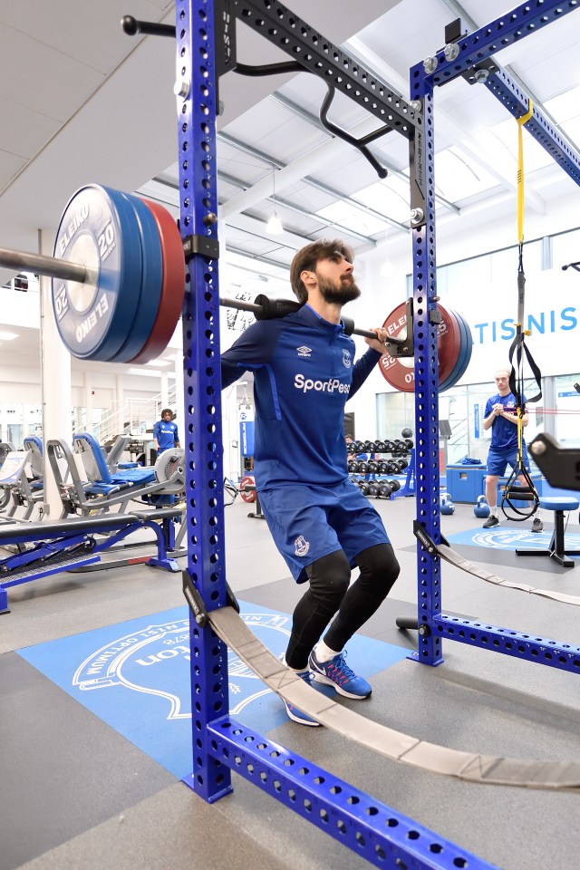  The Portuguese star is back in the gym less than three months after his injury