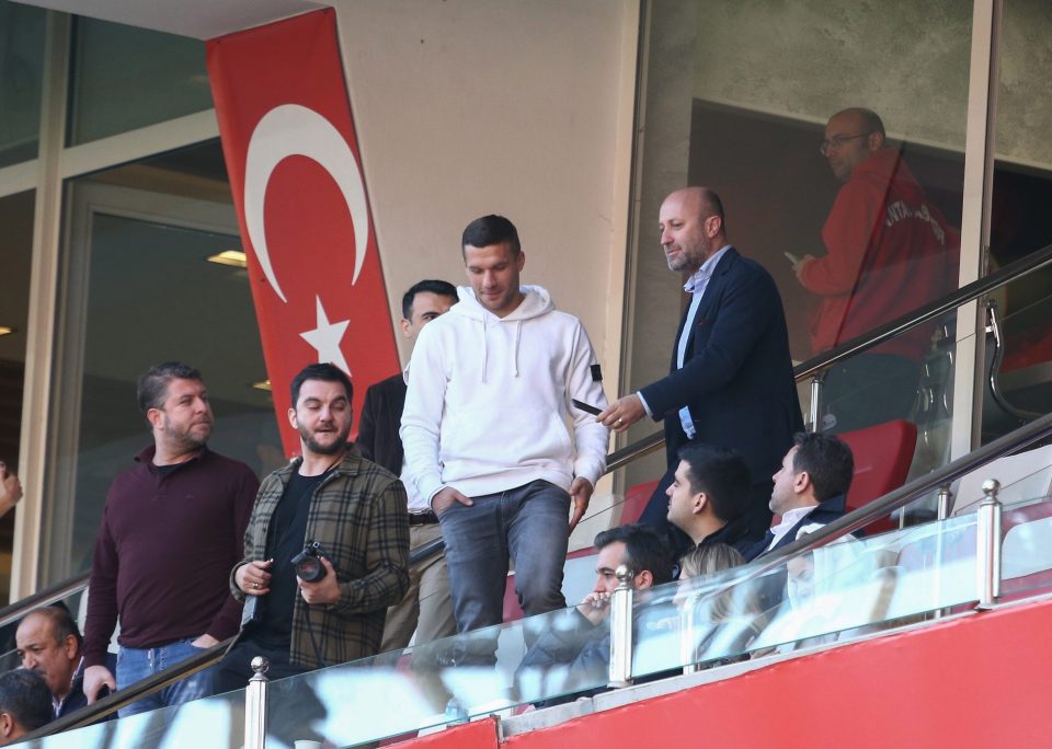  Podolski was in the stands to watch their 3-0 defeat against Goztepe