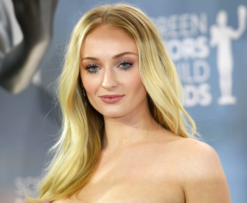  Sophie Turner attended Sunday nights SAG Awards