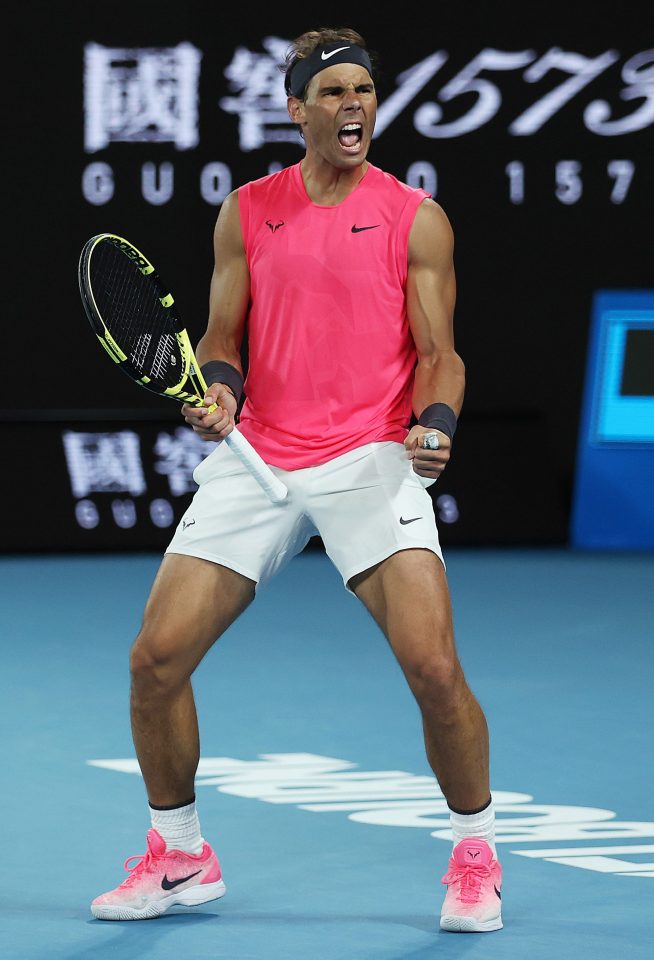  Rafael Nadal progressed to the Australian Open quarter-finals after a four-set win over Nick Kyrgios