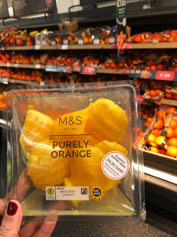  It's more sustainable to buy loose oranges than those packaged in plastic