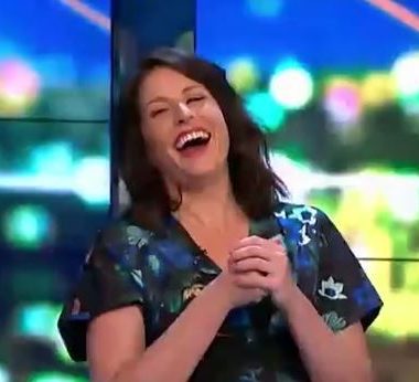  Lisa was left in hysterics after Charlotte shared her problem with the viewers