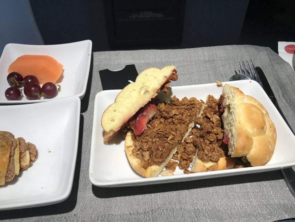 A granola sandwich has been slammed by passengers for being the "driest thing known to mankind"