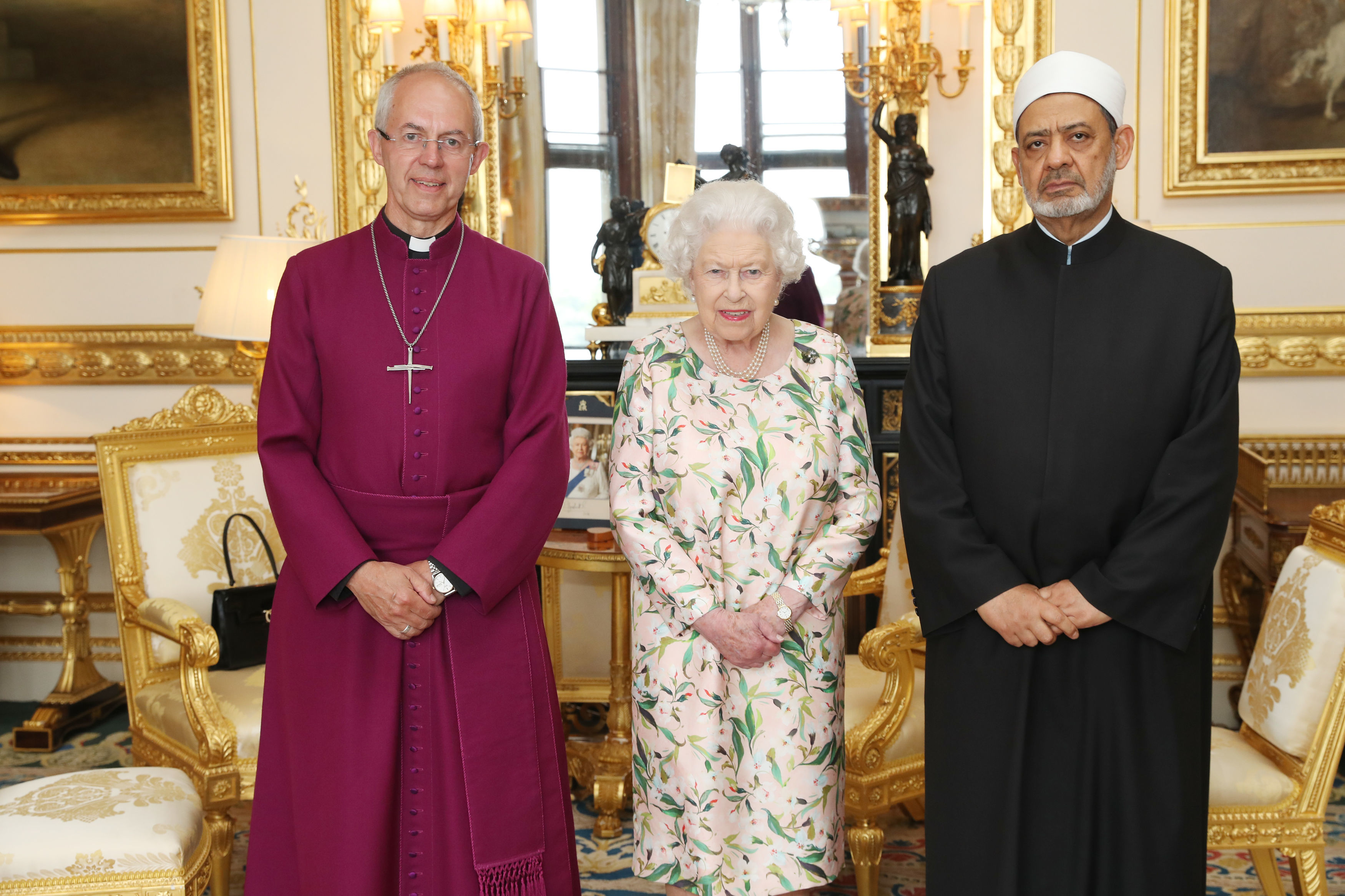 Her Majesty was next seen wearing the gift from the Obamas during Trump's visit in 2018