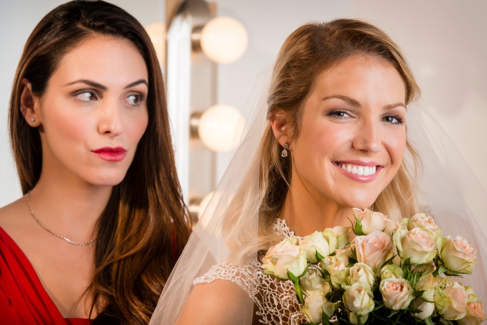  The bride-to-be is unsure about keeping her current bridesmaid after finding out she was pregnant, and due to give birth one month before the wedding