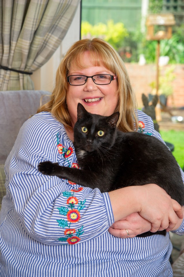  Hazel Parkyn's cat Walter has saved her life over 50 times by detecting diabetic attacks