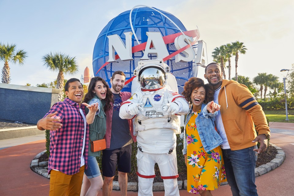  Guests can meet real astronauts at the center