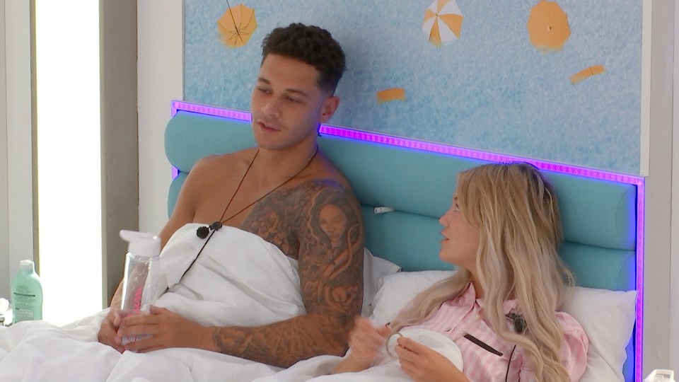 Callum jumps in bed with Molly on his first night away from Shaughna