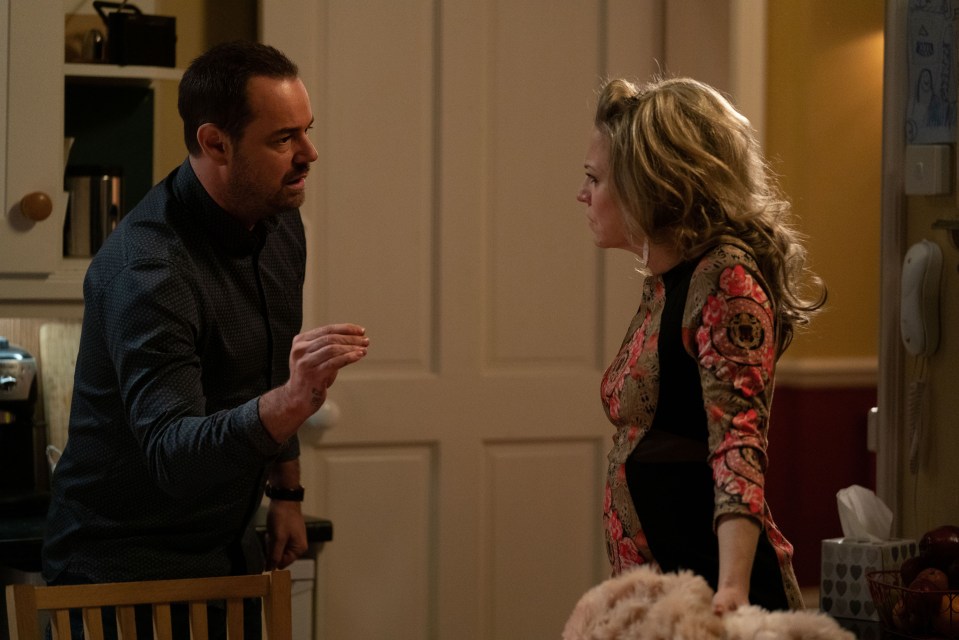  Linda served Mick with divorce papers in EastEnders