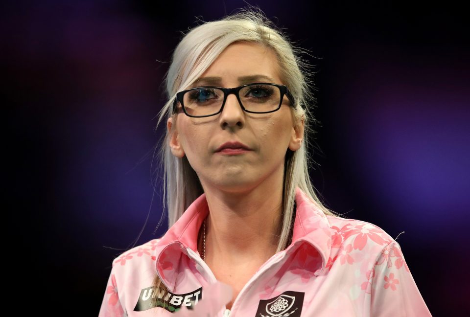  Fallon Sherrock nearly upset the odds against Glen Durrant