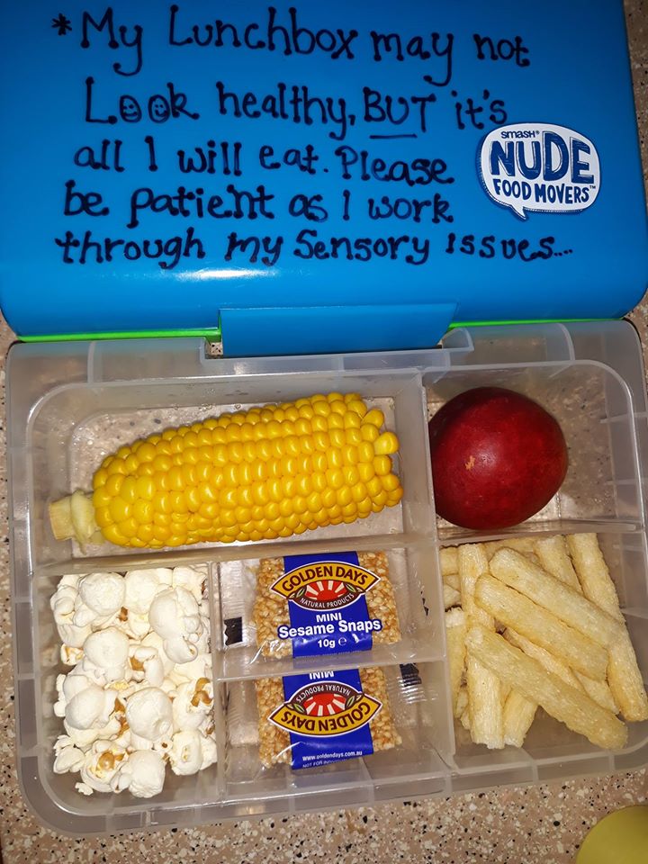 A mum has shared the note she writes on her son's lunchbox after she was shamed for it being "unhealthy" 