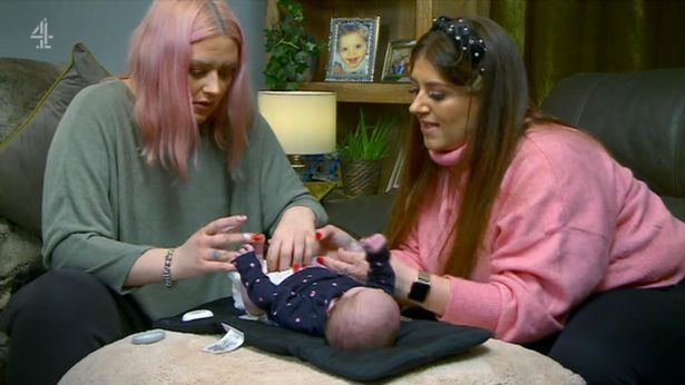  Gogglebox viewers got to see Izzi Warner's newborn baby during last night's episode