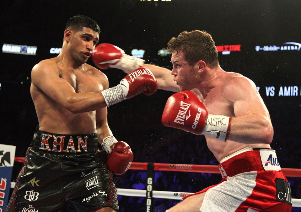  Amir Khan revealed Canelo Alvarez's punches are like 'being hit with a baseball bat'