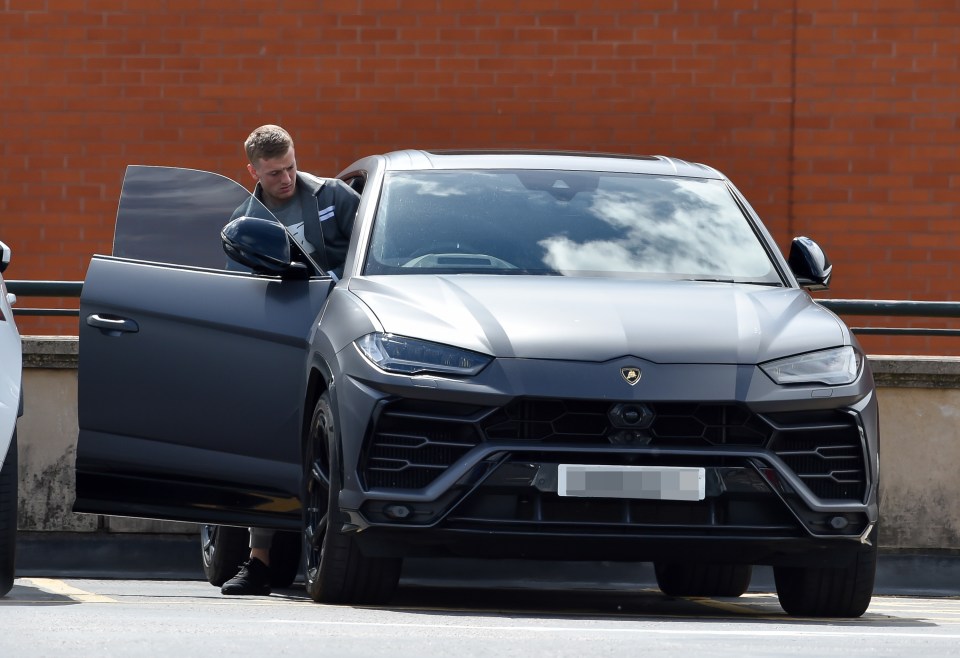 Pickford drives a £160k Lamborghini Urus