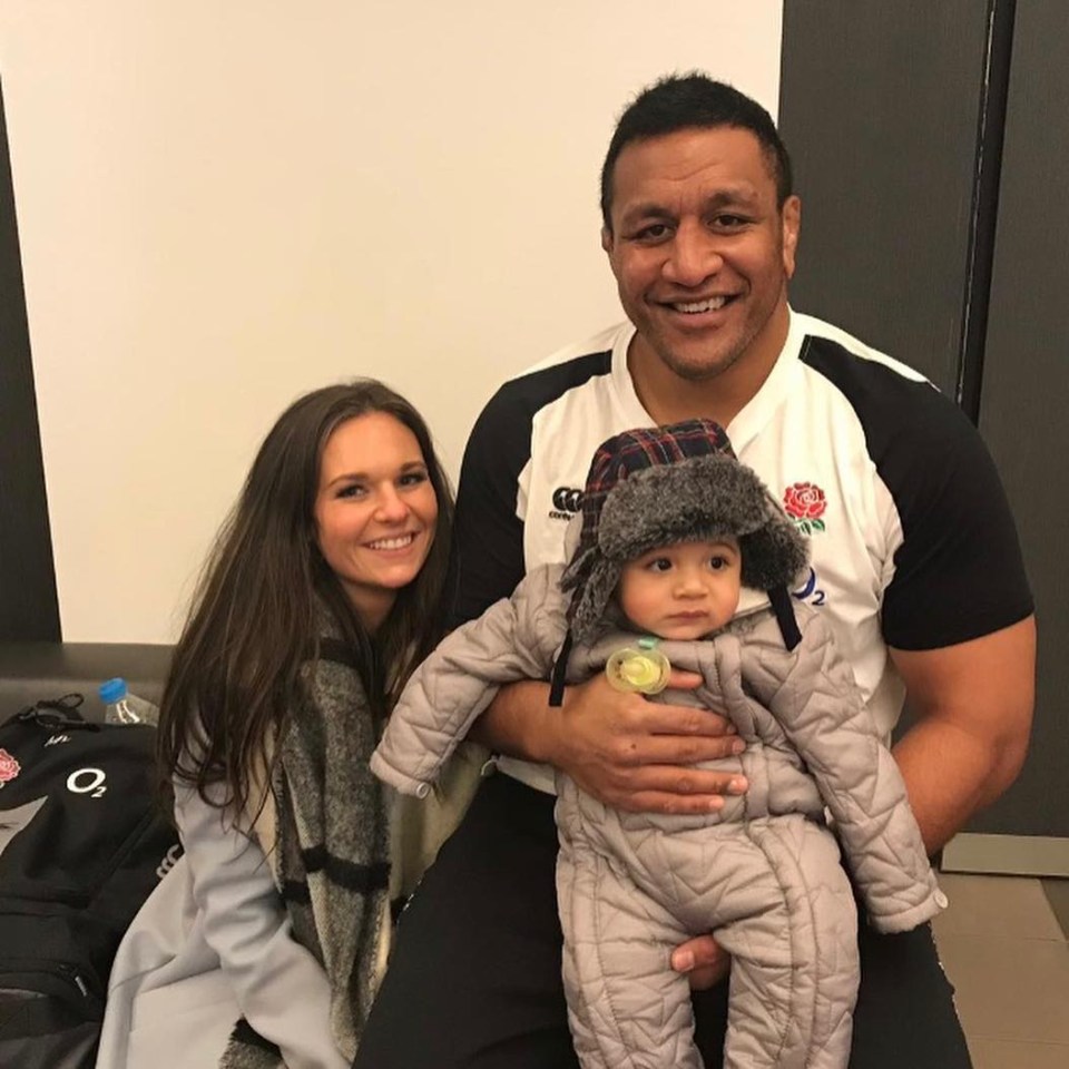  Vunipola flew home from Tonga via Hong Kong