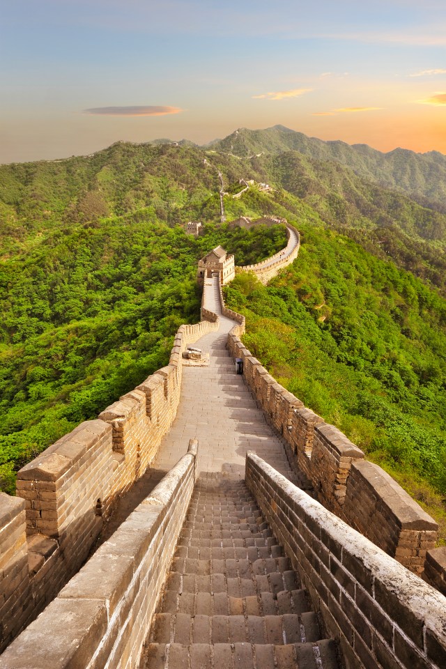  China's Great Wall spans an incredible 13,170 miles