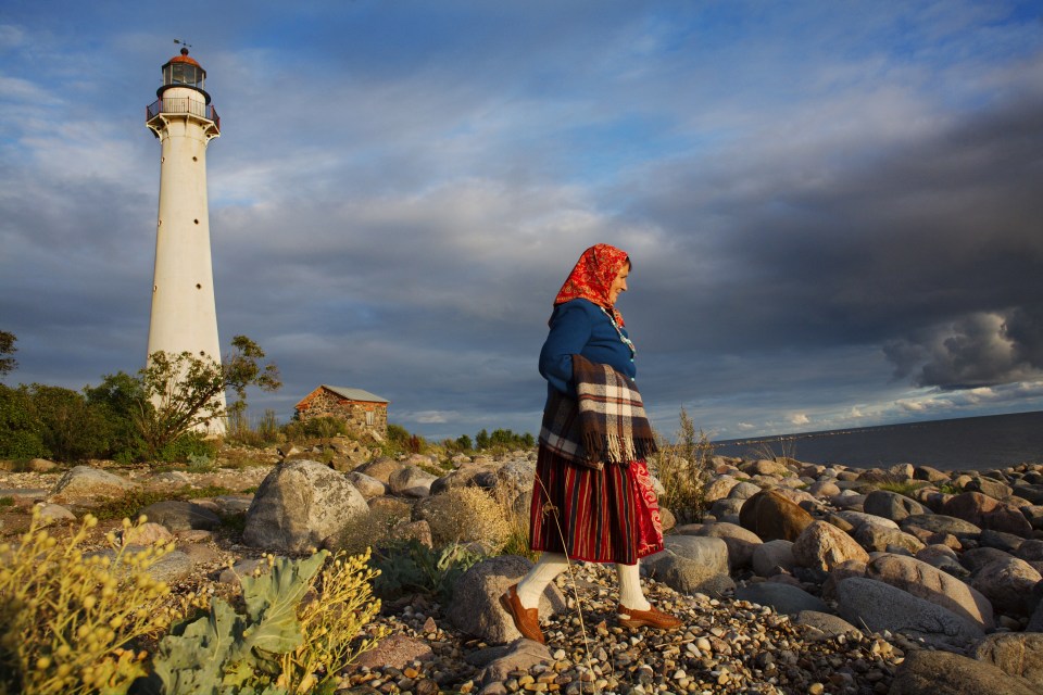  Mare Matas is a mum-of-four who conducts tours from an enormous open-top truck