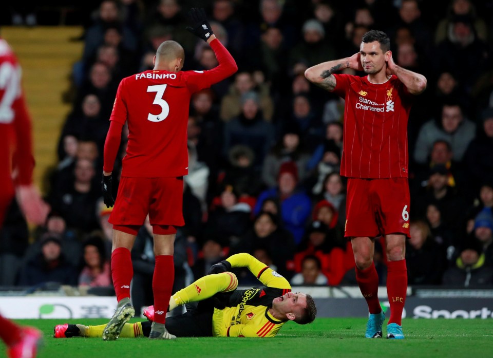  Gerard Deulofeu appeared to be in agony after he collapsed to the ground