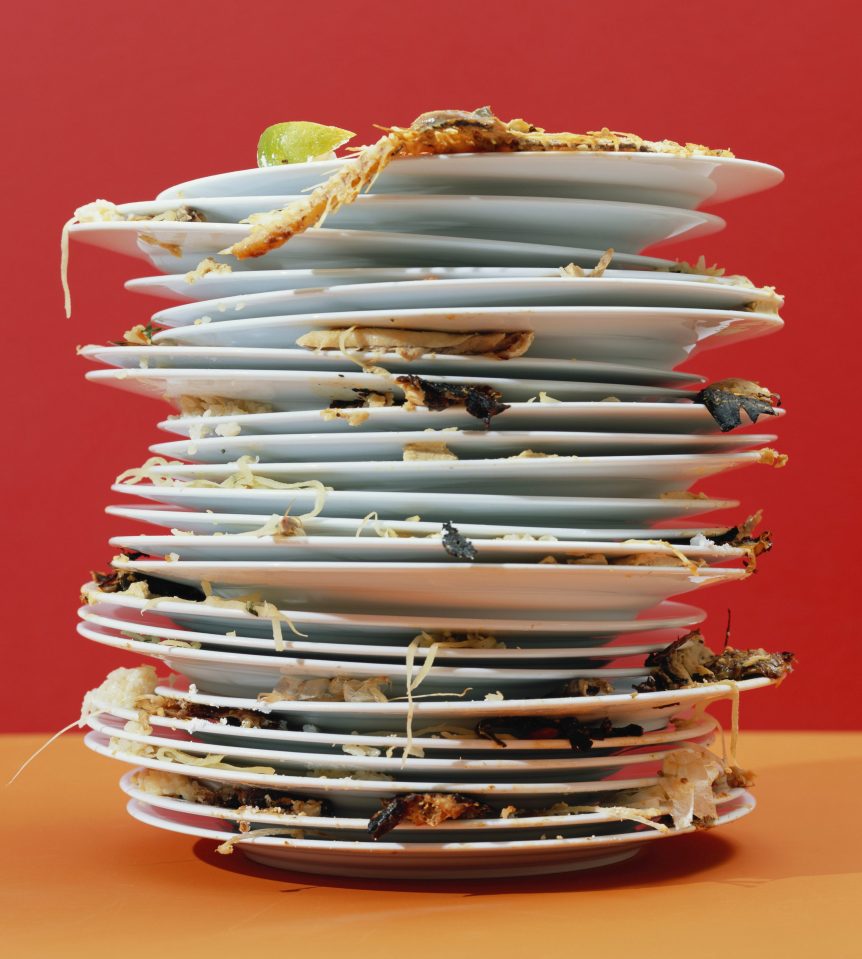  Wash crockery and cutlery in the dishwasher at the highest temperature to kill as many germs as possible