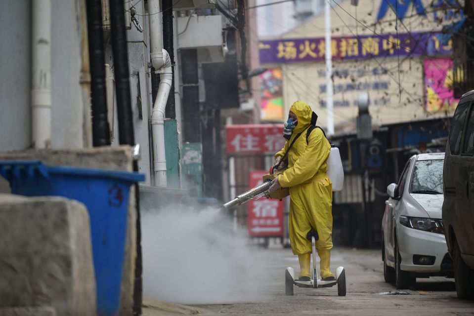  The streets of China were empty after a tough lockdown was imposed