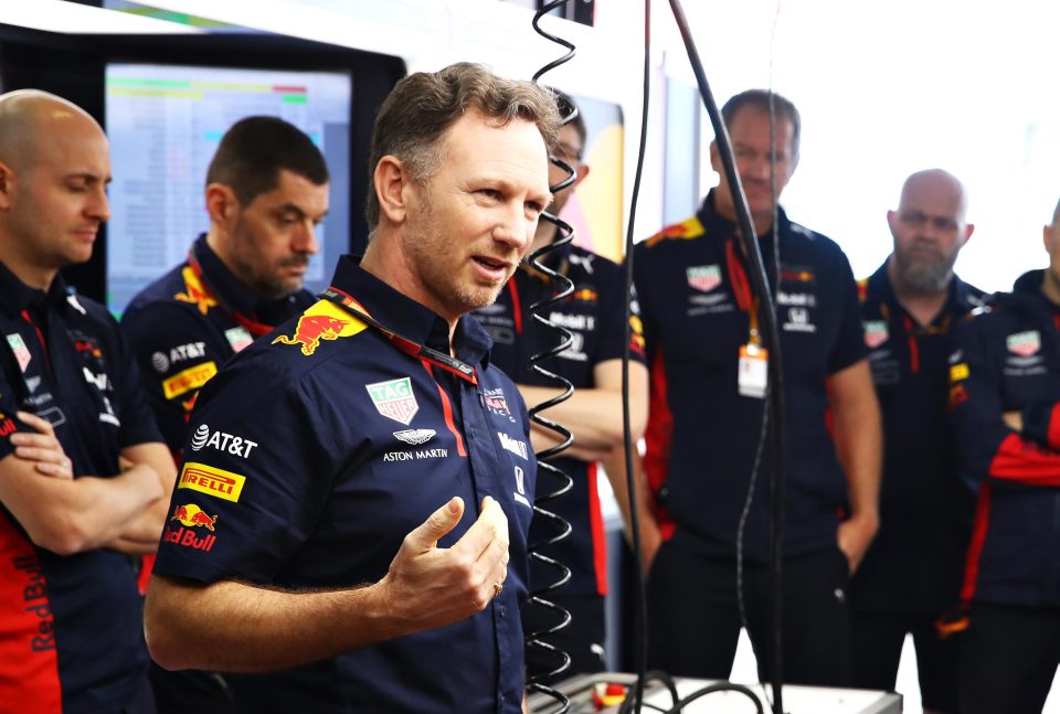  Red Bull boss Horner believes next week's race must not go ahead