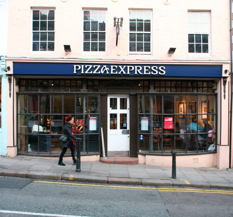  The pair enjoyed dates to this Pizza Express in Hampstead