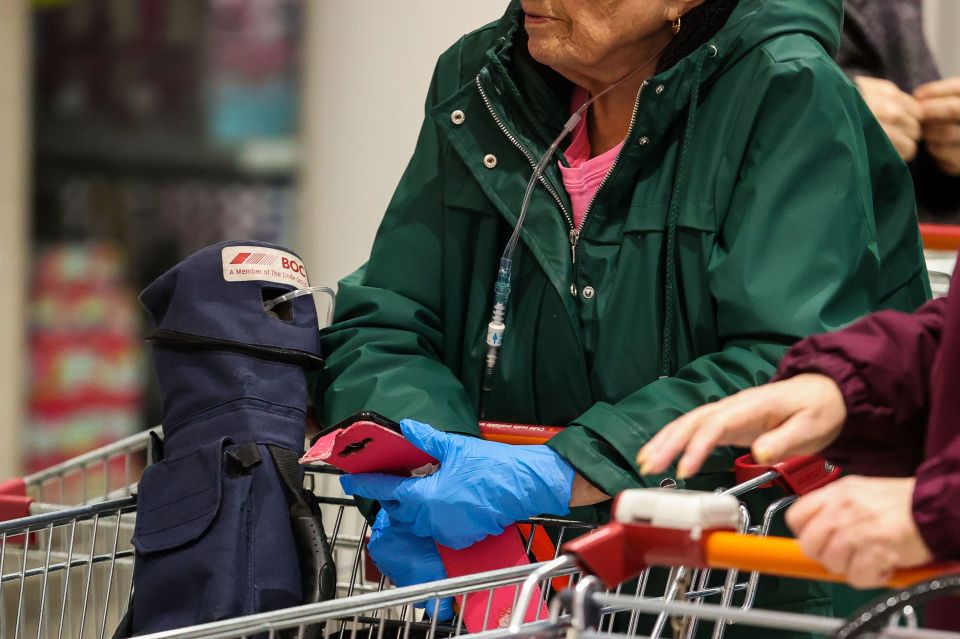  Elderly shoppers are being given a helping hand by some supermarkets