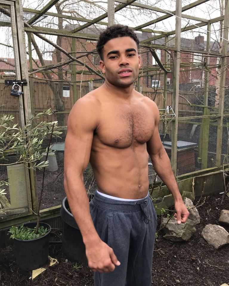  Malique's fans caught themselves getting distracted by his bulge