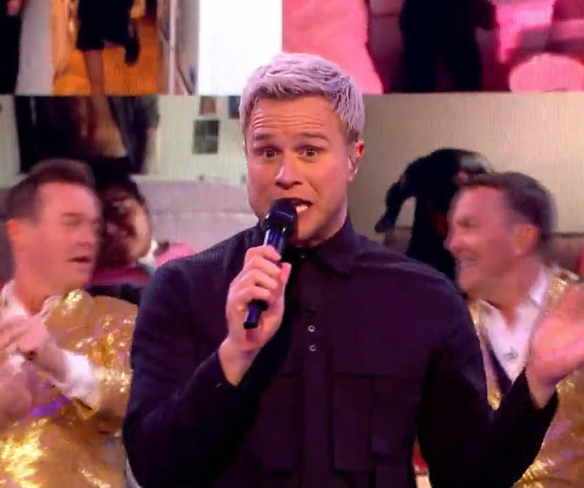  Singer Olly Murs performed live in the studio during last night's show