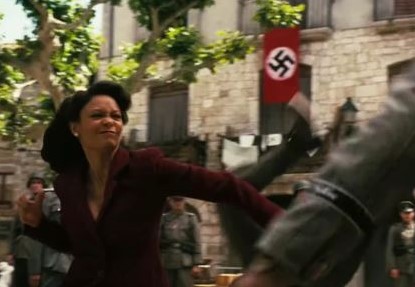  Elsewhere in the episode, Maeve fought her way through a WWII themed park