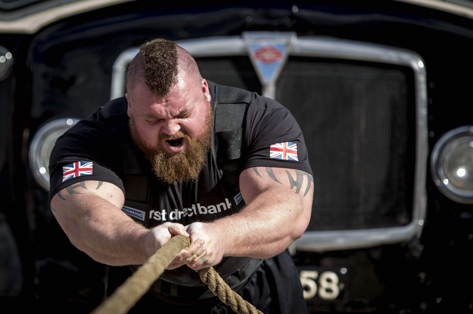  Bjornsson called out strongman rival Eddie Hall to a boxing match