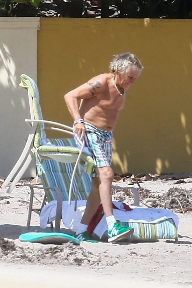  Rod, 75, rocked green plaid shorts and sneakers on the West Palm Beach