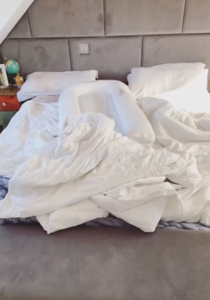 The TV star revealed on her Instagram Story how she began with a messy pile of bedding