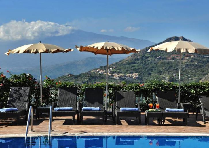  Jim Kerr of Simple Minds owns the posh Villa Angela in Sicily and it is simply beautiful