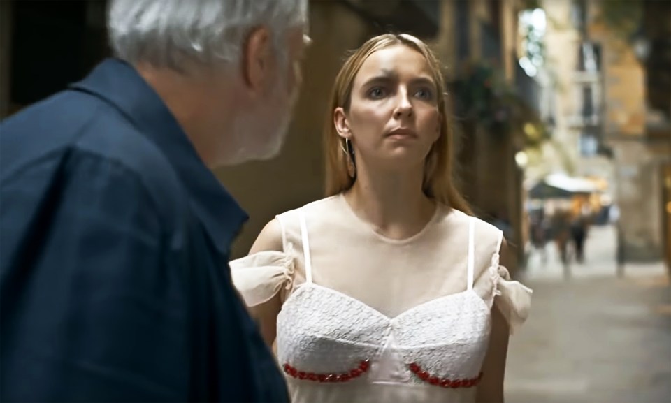  Villanelle pairs a sweet bralet with a cream organza dress from Simone Rocha