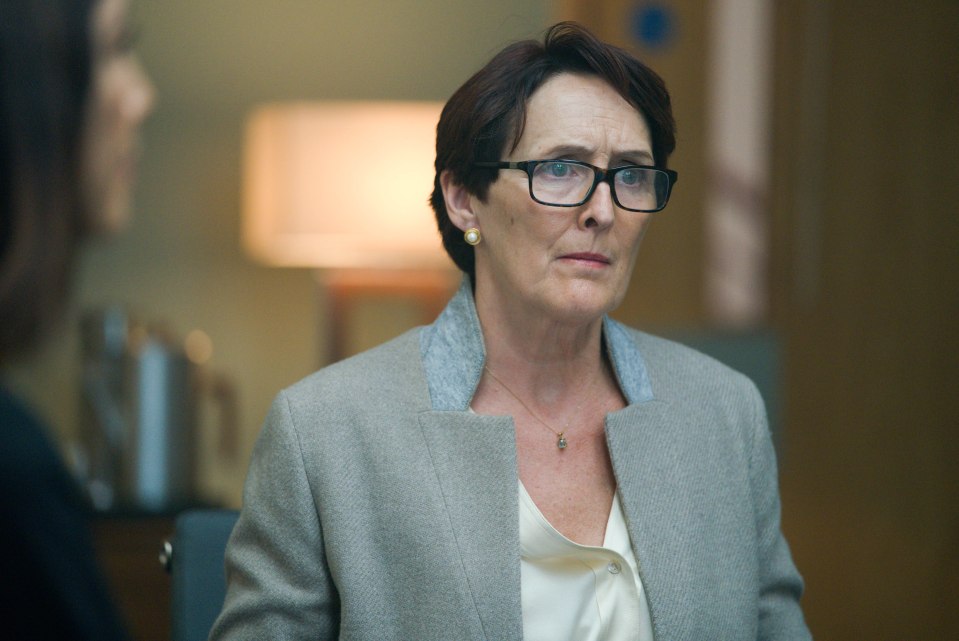  MI6 spy boss Carolyn is played by Fiona Shaw in the hit show